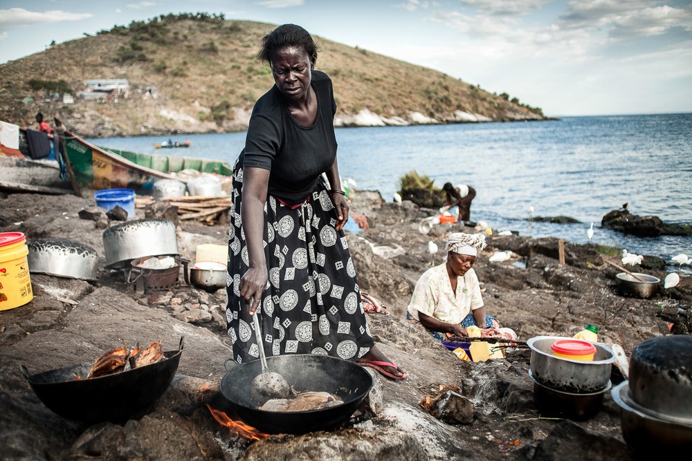 9 "Women are making food for the fishermen who come back to the shore at midday."  Jesco Denzel