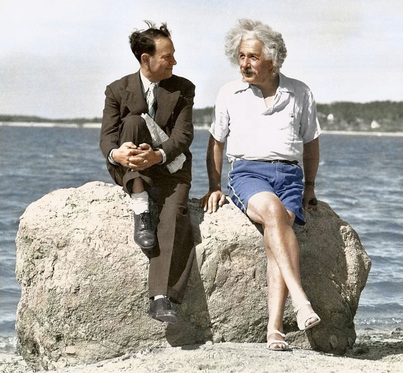 1 Albert Einstein, 1939, Long Island, New York. Photograph by Edvos.