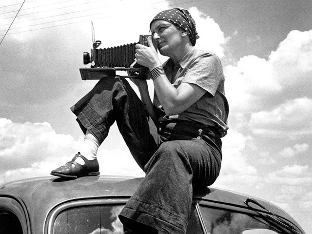 26 Dorothea Lange in Texas, in 1934. Photo by Paul S. Taylor.